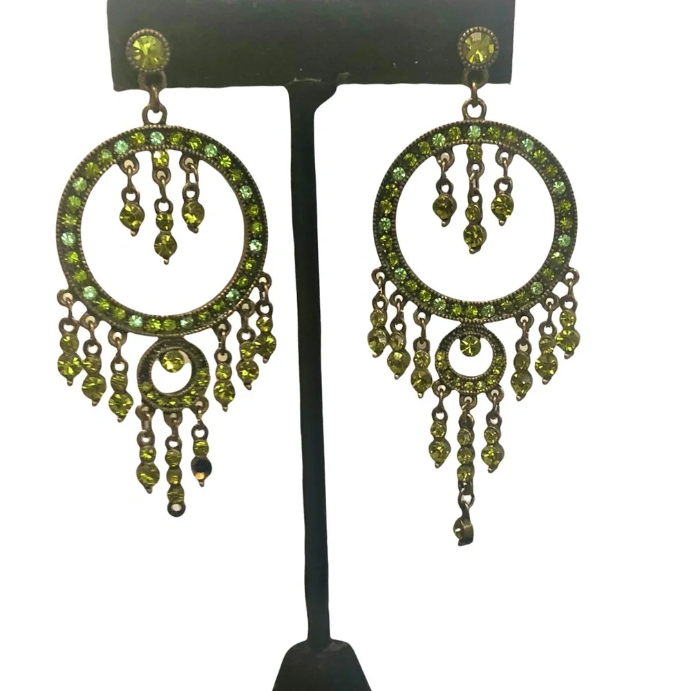 VINTAGE GREEN CRYSTAL CHANDELIER DROP EARRINGS
